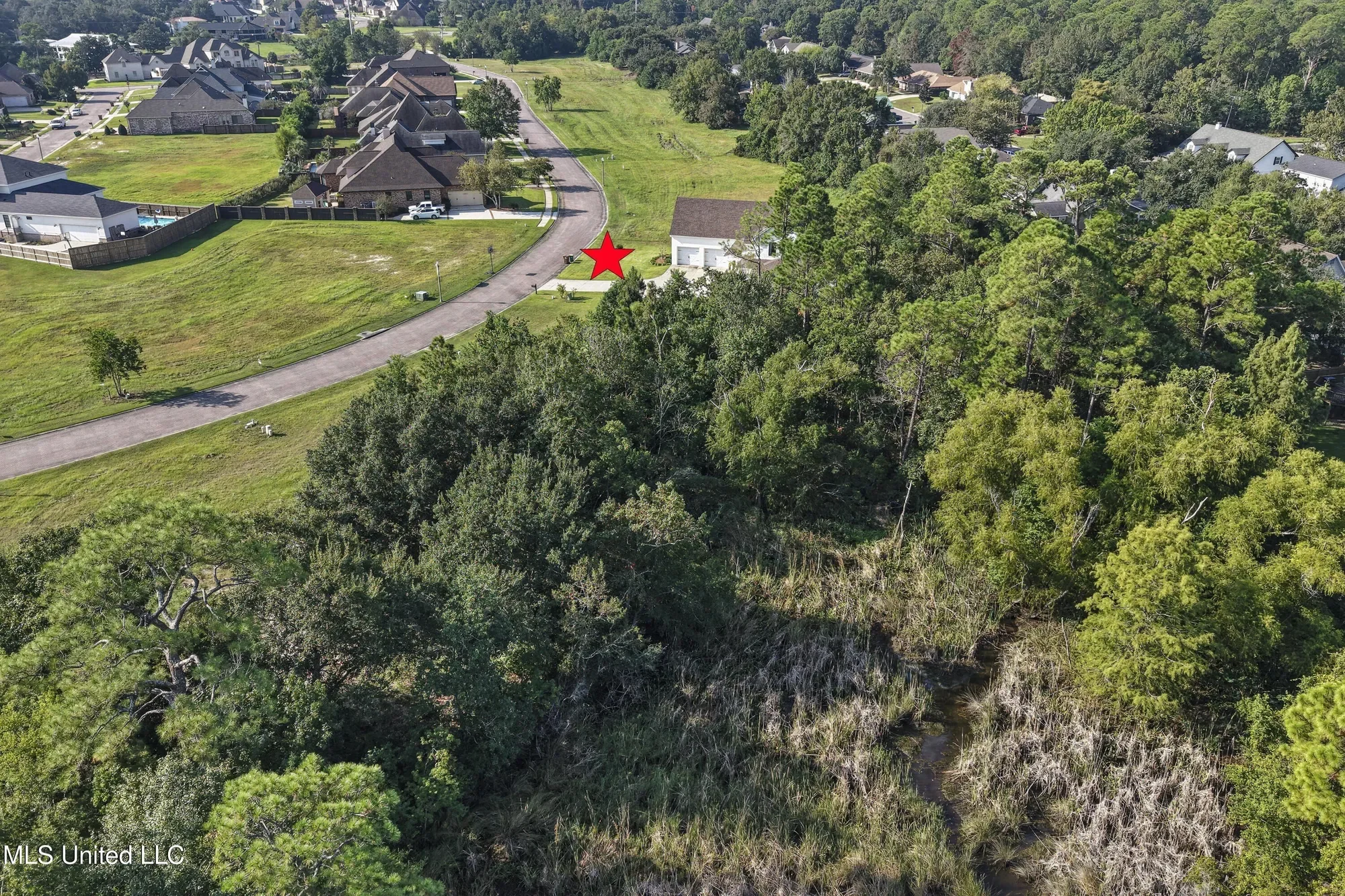 407 Goose Pointe Boulevard, Biloxi, MS 39531, Biloxi, Mississippi, United States. - Photo 63