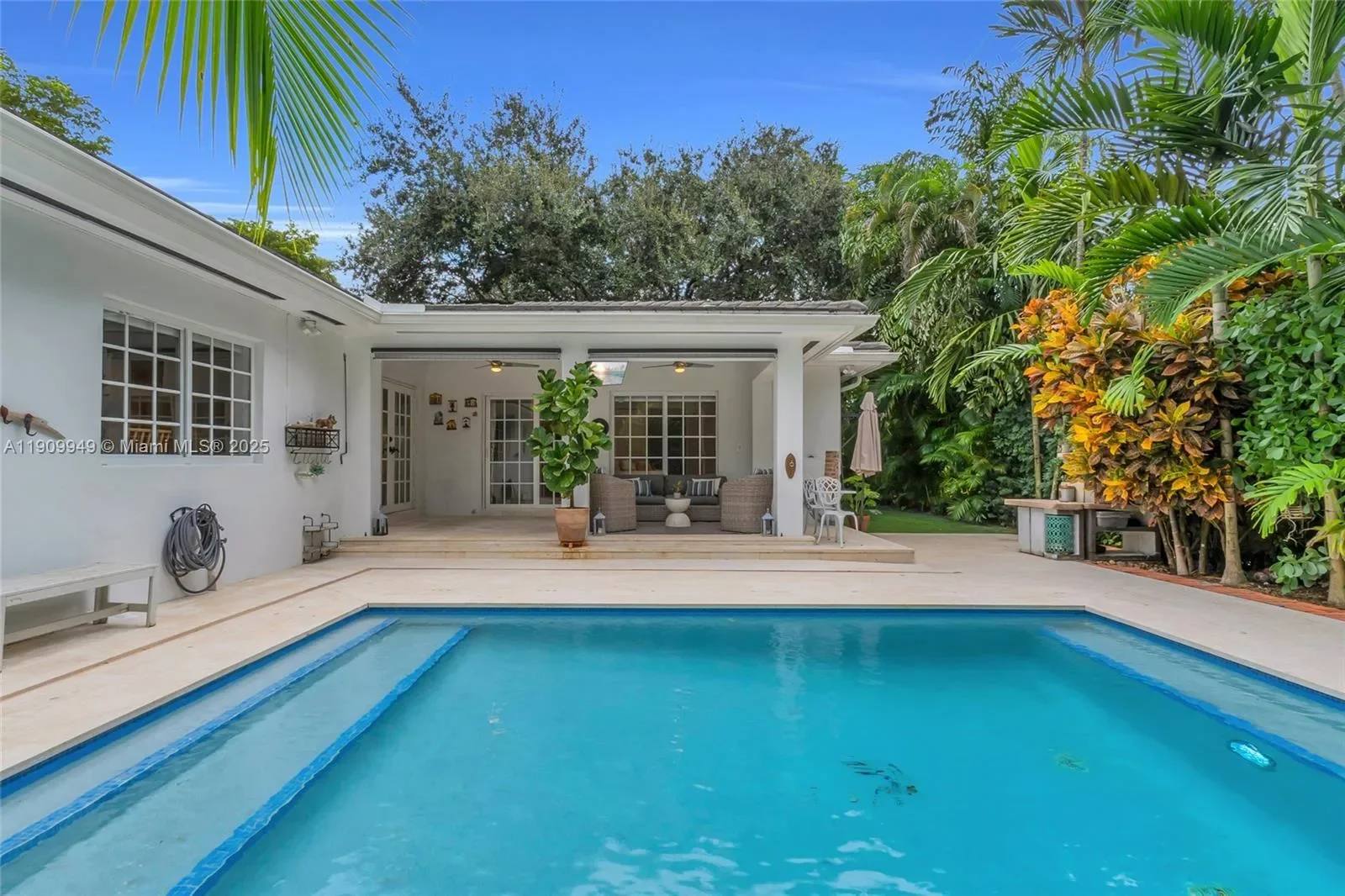 1536 Alegriano Ave, Coral Gables, Florida, United States. - Photo 27