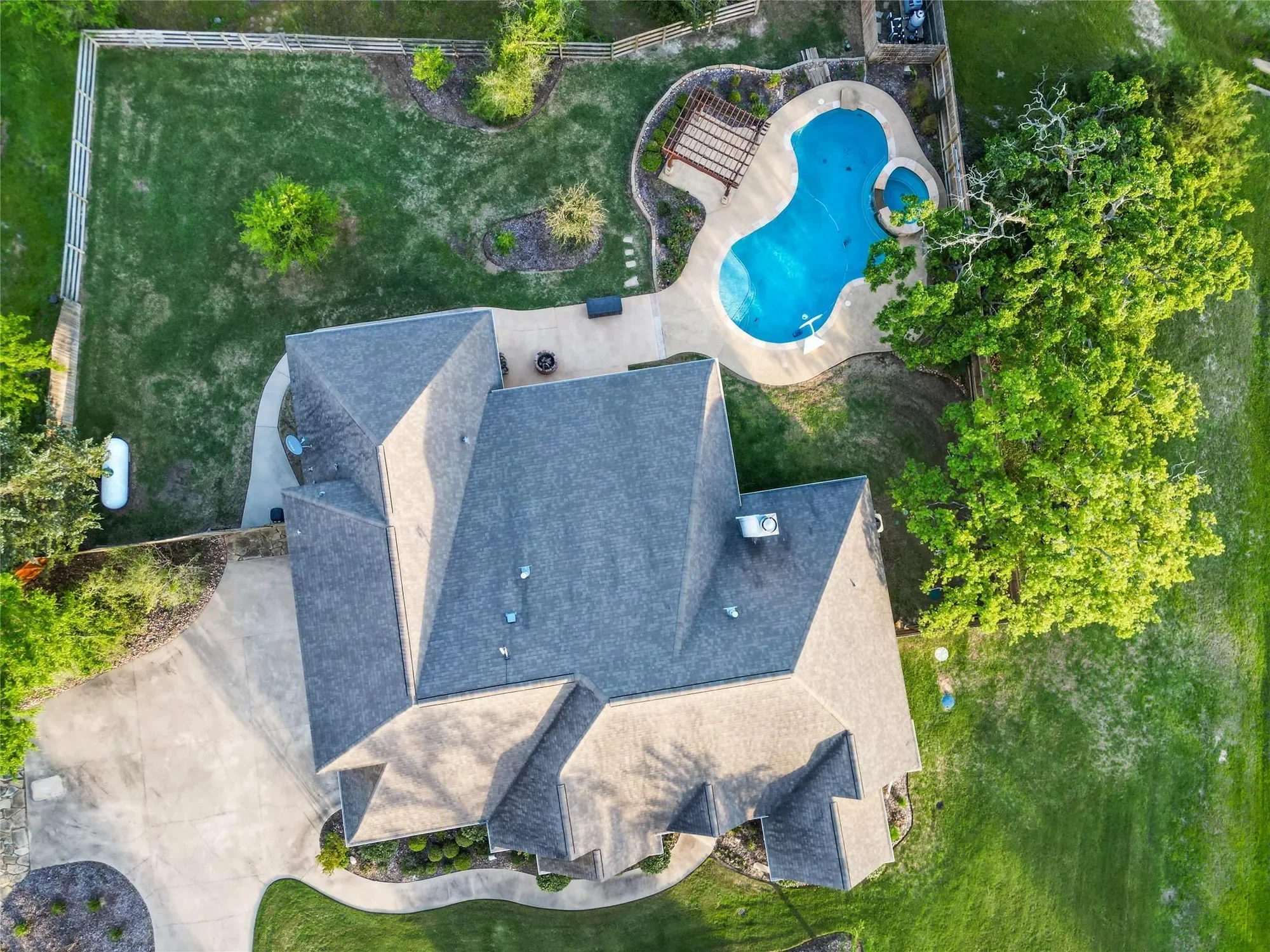 7460 Hidden Pond, Bryan, TX 77808, Wixon Valley, Texas, United States. - Photo 3