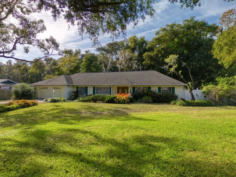 15715 Almondwood Dr, Tampa, FL 33613, Tampa, Florida, United States. - Photo 57