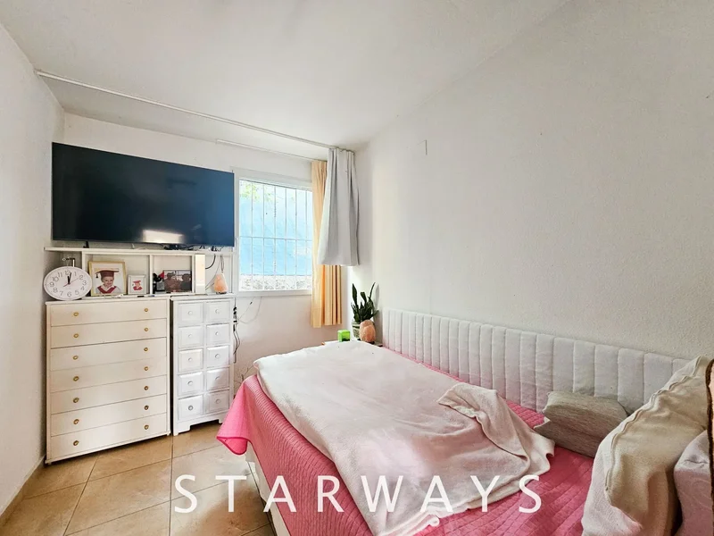 amsterdam, Alicante, la Nucia, Valencian Community, Spain. - Photo 26