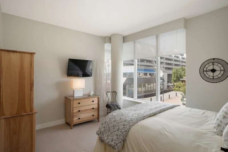 201-9809 Seaport Place, Sidney, BC V8L 0A5, Sidney, British Columbia, Canada. - Photo 2