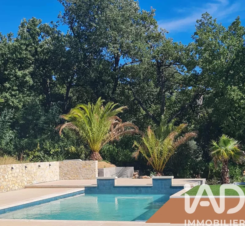 Grimaud, Provence-Alpes-Côte d'Azur, France. - Photo 5