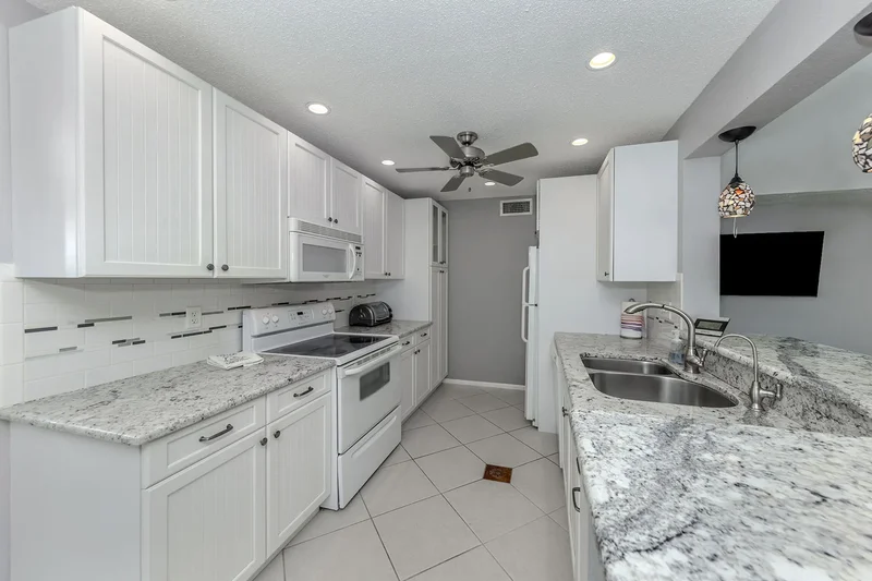 1555 Tarpon Center Drive , 255, Venice, FL 34285, Venice, Florida, United States. - Photo 11