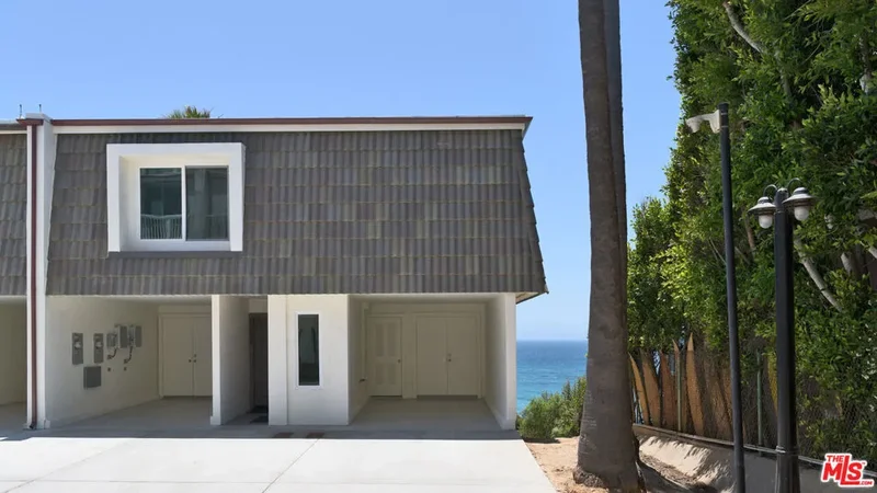 11836 Ebb Tide Lane, Malibu, California, United States. - Photo 30