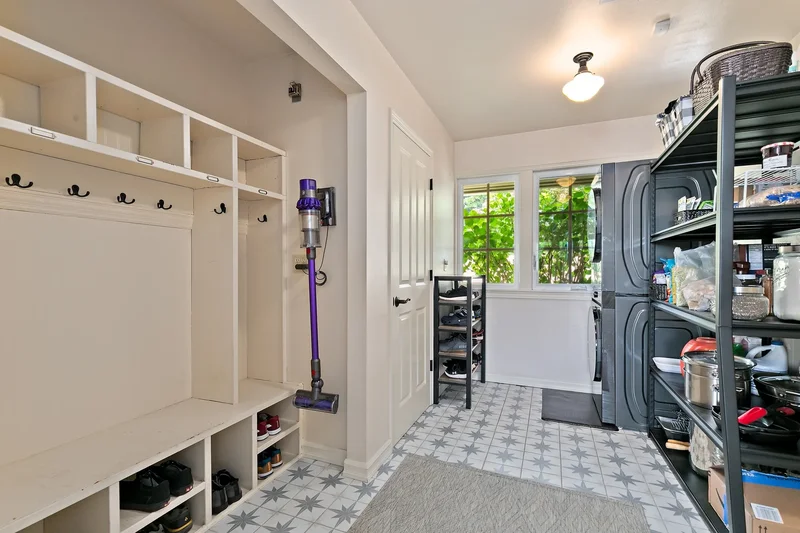 10841 Evergreen Ter SW, WA, Lakewood, Washington, United States. - Photo 20