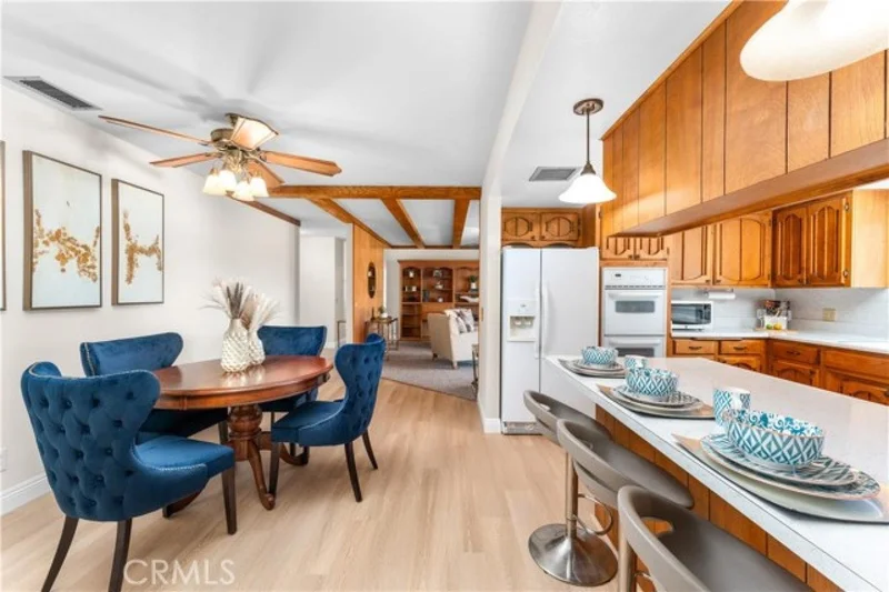 31840 Florida, Redlands, California, United States. - Photo 13