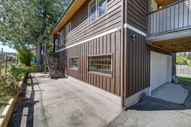 12577 Warnock Road, Pender Harbour, BC V0N 2H1, Madeira Park, British Columbia, Canada. - Photo 6