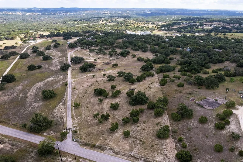 4525 Bell Springs RD, Dripping Springs, Texas, United States. - Photo 34