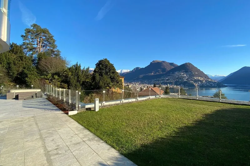 Duplex Apartment In Villa Mirabilis With Stunning Lake View