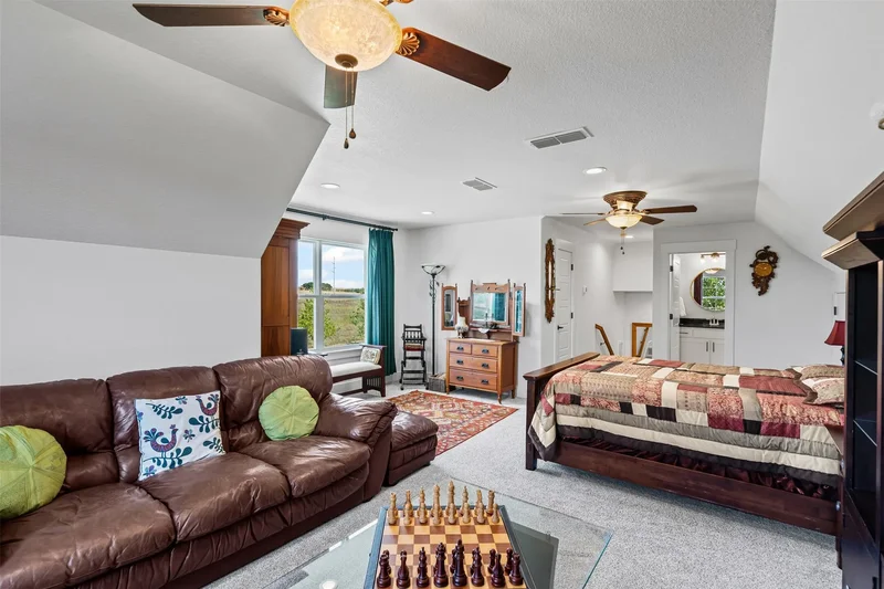2045 Eagles Ridge Drive, Weatherford, TX 76087, Weatherford, Texas, United States. - Photo 27
