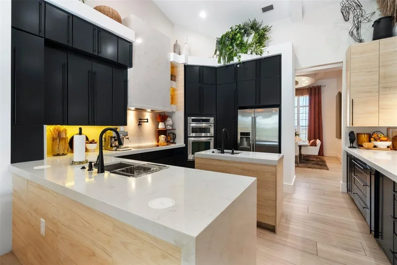 1384 E LAKE SHORE BOULEVARD, KISSIMMEE, FL 34744, Kissimmee, Florida, United States. - Photo 10