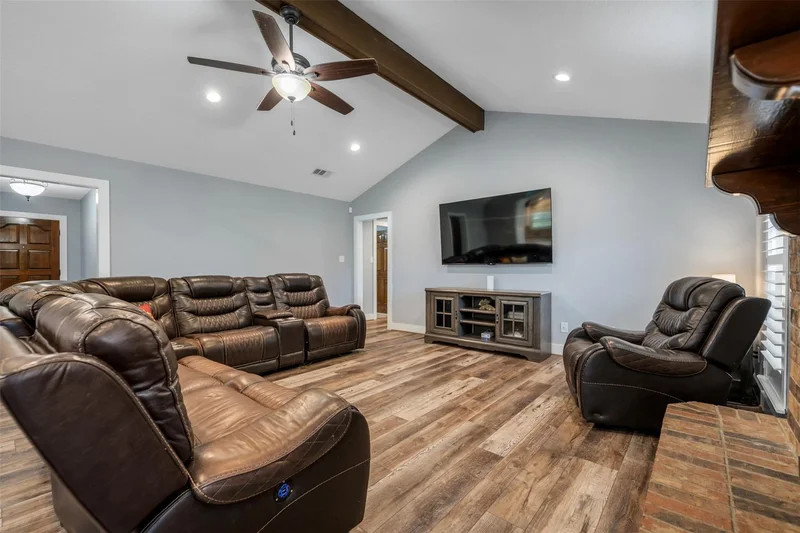 3911 N Elm Road, Dickinson, Texas, United States. - Photo 41