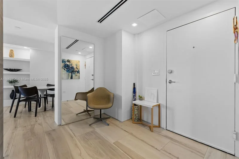 1330 West Ave 3407, Miami Beach, Florida, United States. - Photo 39