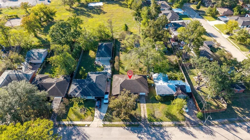 4801 Sanborn Drive, Houston, TX 77092, Houston, Texas, United States. - Photo 4