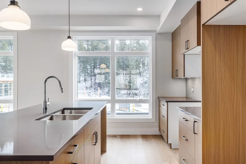 3425 Hilltown Drive  2, Kelowna, BC V1V 2B5, Kelowna, British Columbia, Canada. - Photo 29