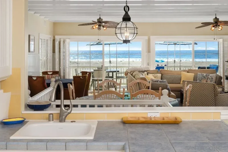 2740 Ocean Front Walk, San Diego, CA 92109, San Diego, California, United States. - Photo 4