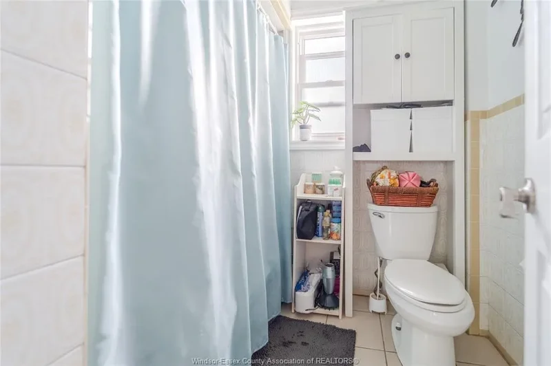 366 Simcoe, Amherstburg, ON N9V 1N3, Amherstburg, Ontario, Canada. - Photo 18