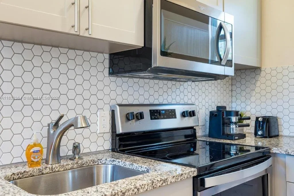 505 SE 20th St, Fort Lauderdale, Florida, United States. - Photo 25