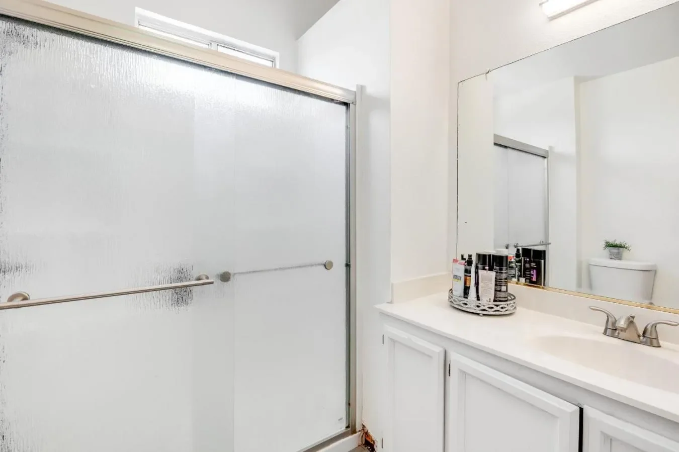 5045 N Laguna Drive, Elk Grove, California, United States. - Photo 23