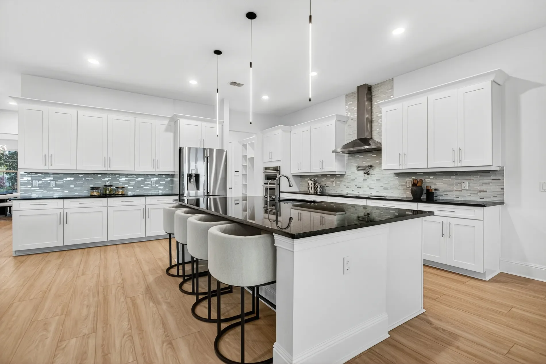 16689 Broadwater Ave, Winter Garden, FL 34787, Winter Garden, Florida, United States. - Photo 15