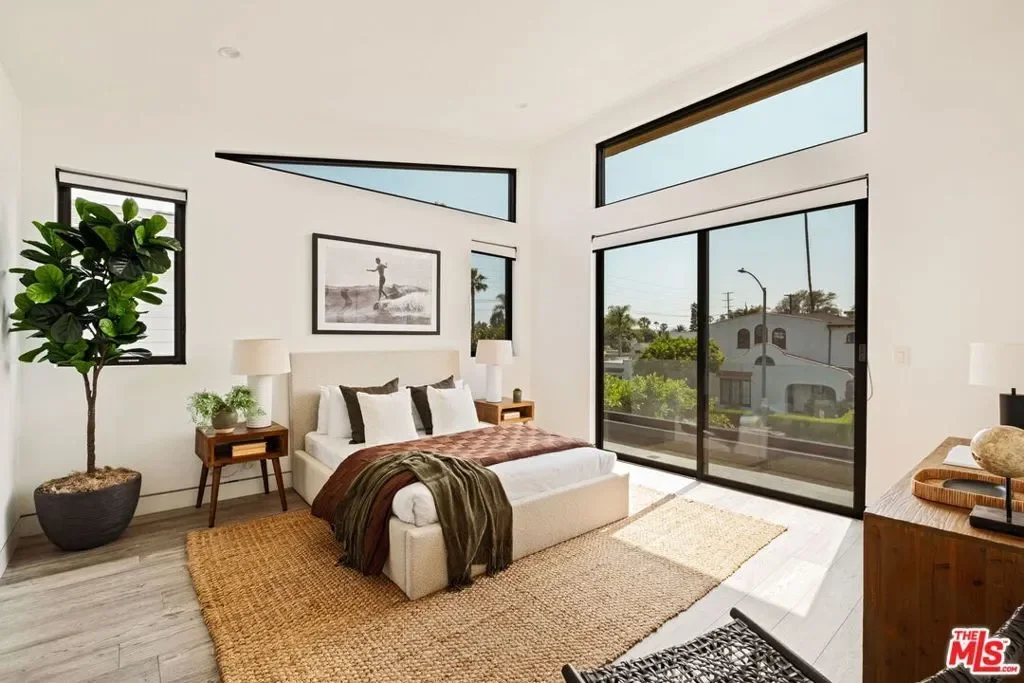 816 N Stanley Avenue, Los Angeles, California, United States. - Photo 18