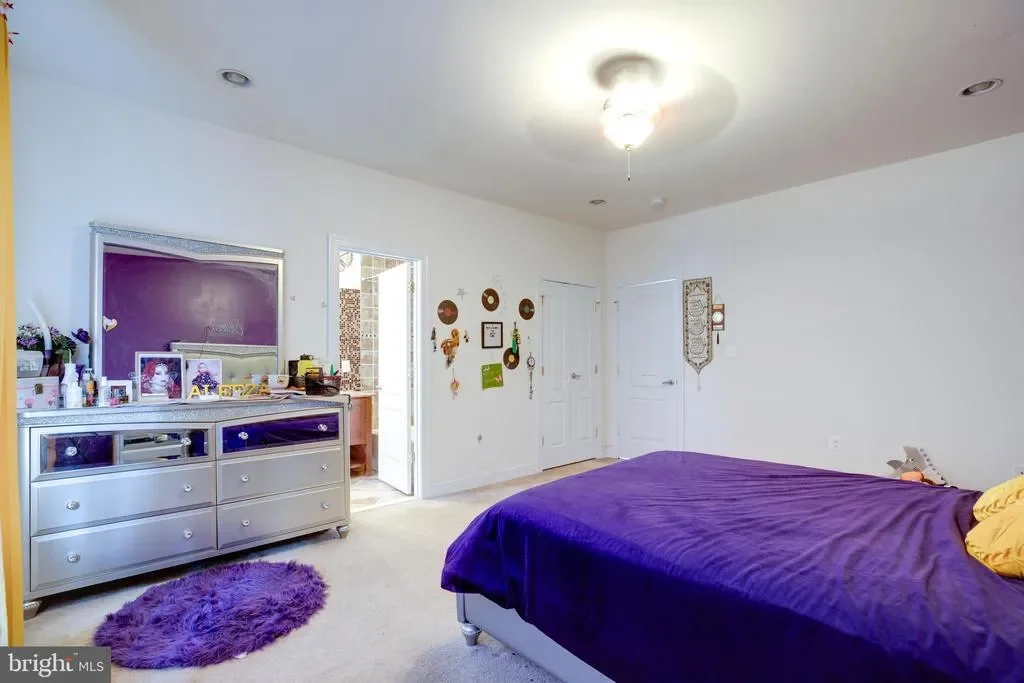 Gallery photo 2