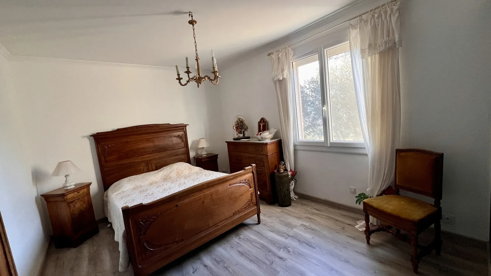 Provençal villa of 177 m² on a wooded plot of 7000 m²