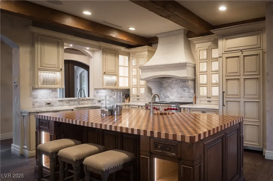 9017 Grove Crest Lane, Las Vegas, Nevada, United States. - Photo 12