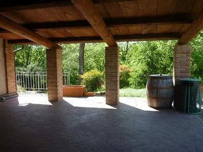 Exterior photo 3