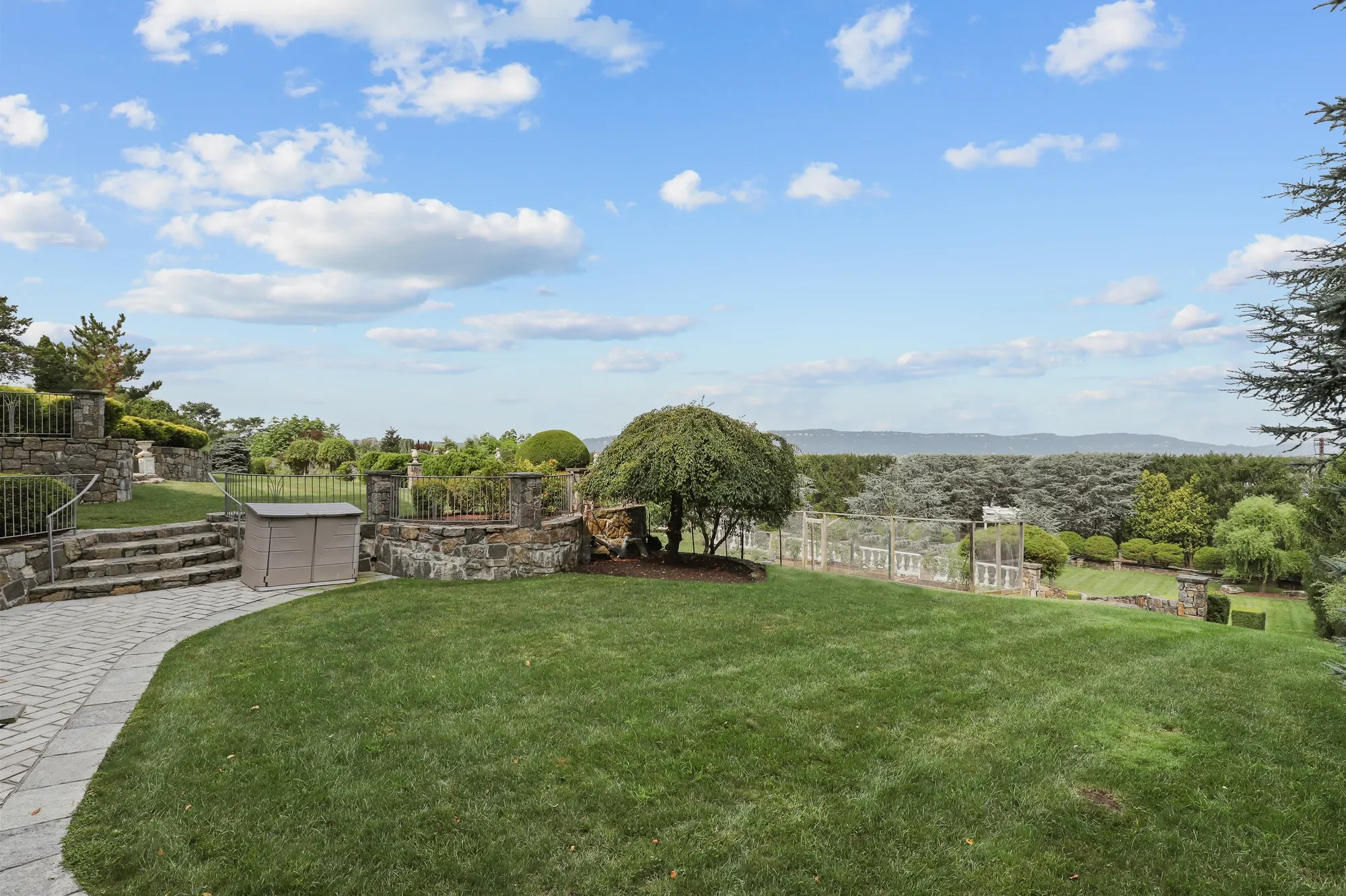 43 Matthiessen Park N, Irvington, NY 10533, Irvington, New York, United States. - Photo 11