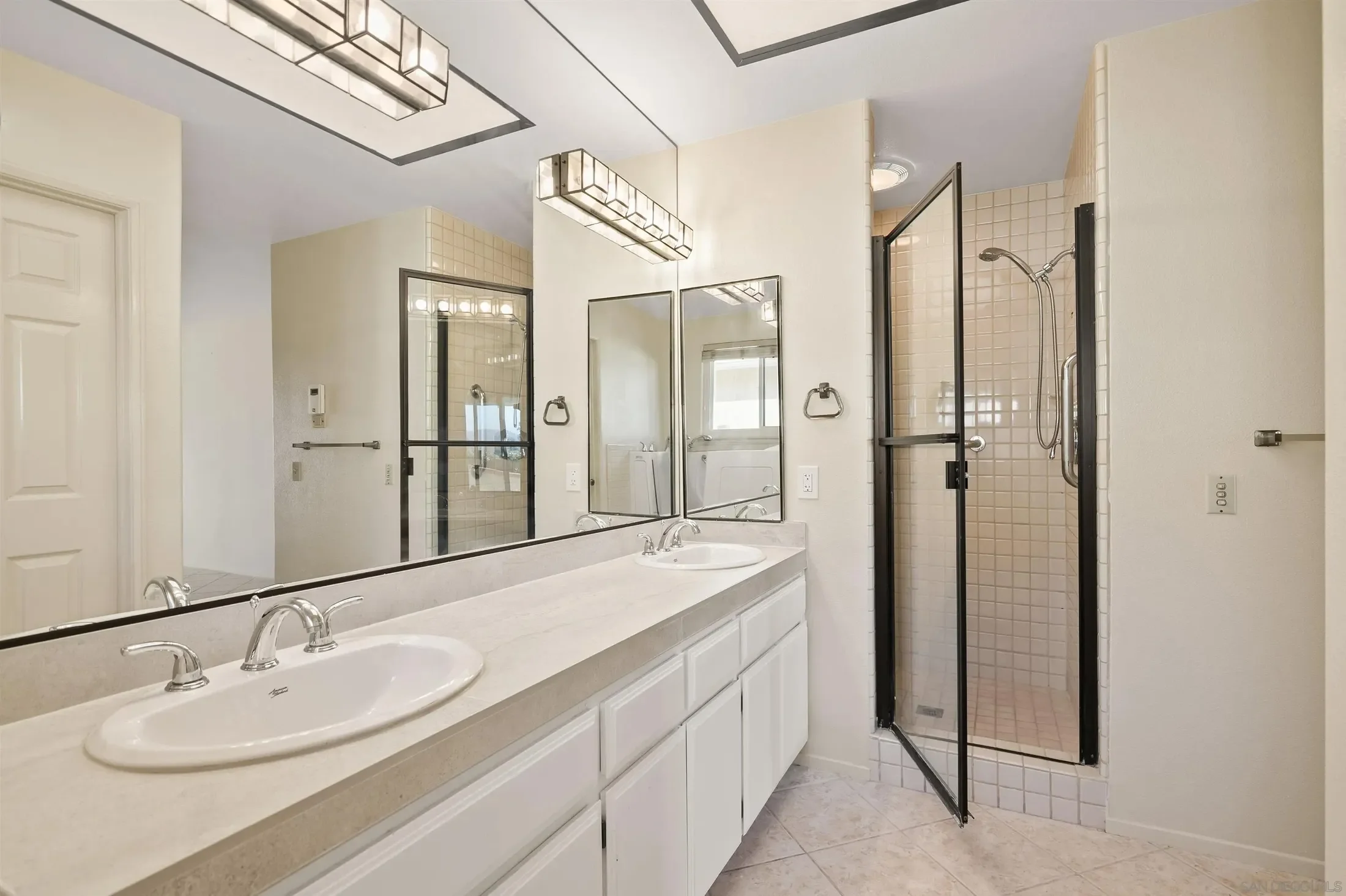 18113 Calle Estepona, San Diego, California, United States. - Photo 26