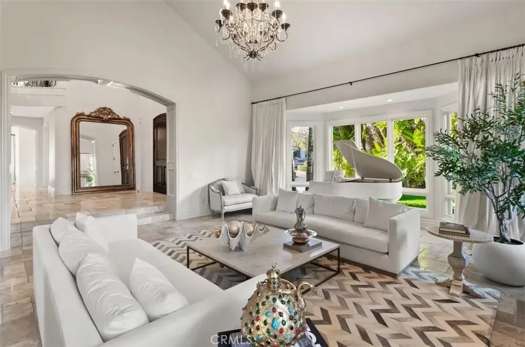 6 Windemere Court, Newport Beach, California, United States. - Photo 21