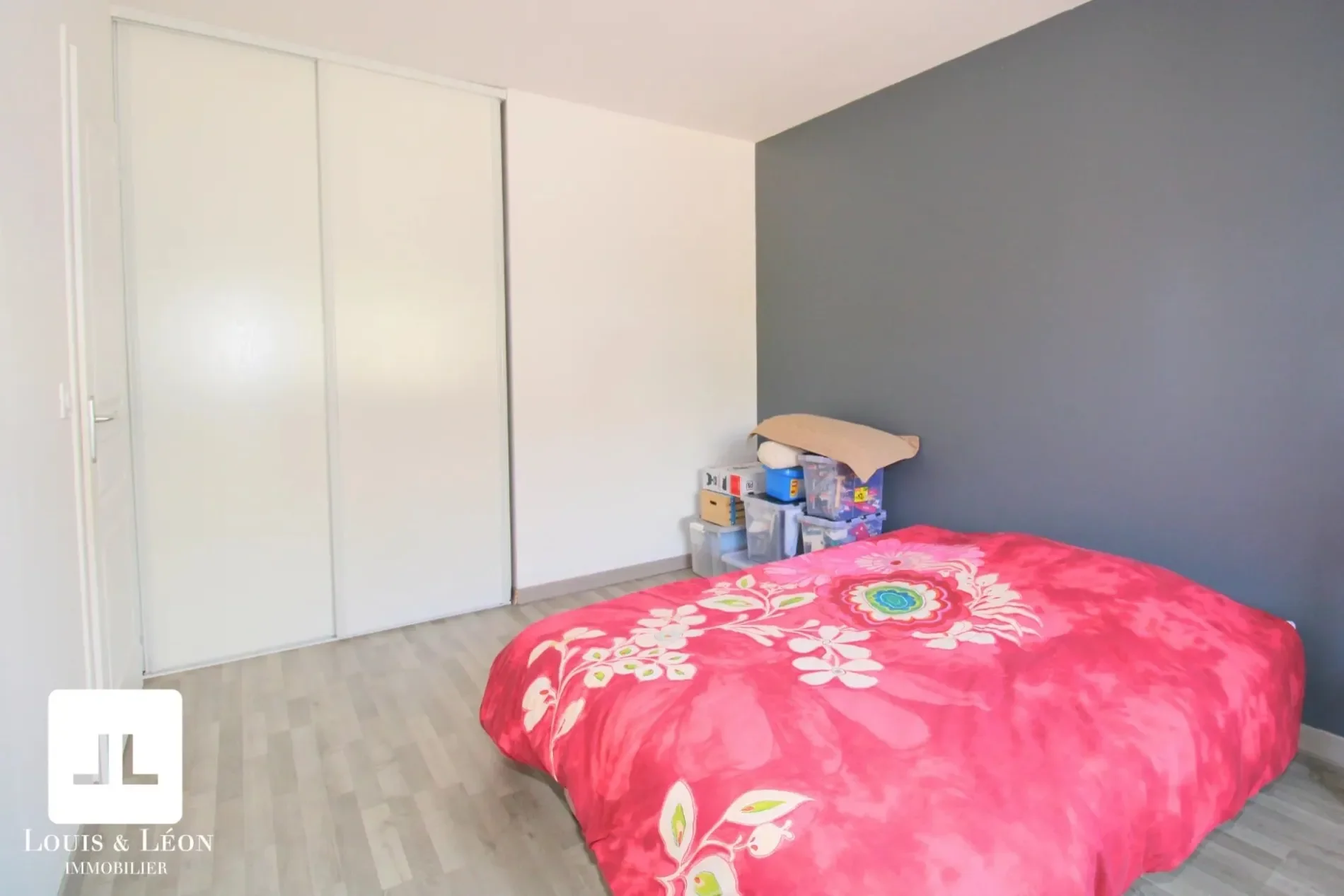Gallery photo 6