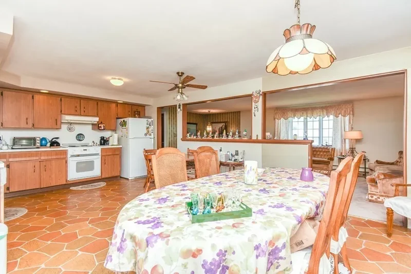 3 Christopher Dr, Nahant, MA 01908, Nahant, Massachusetts, United States. - Photo 25