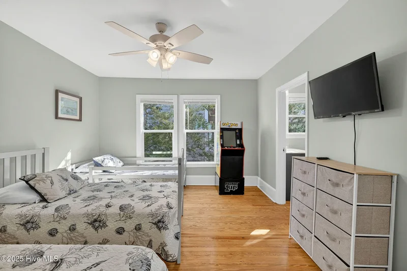 9 E Atlanta Street, Wrightsville Beach, North Carolina, United States. - Photo 26