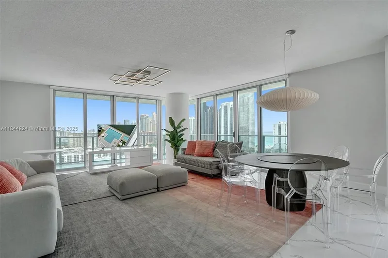 Condominium in Sunny Isles Beach