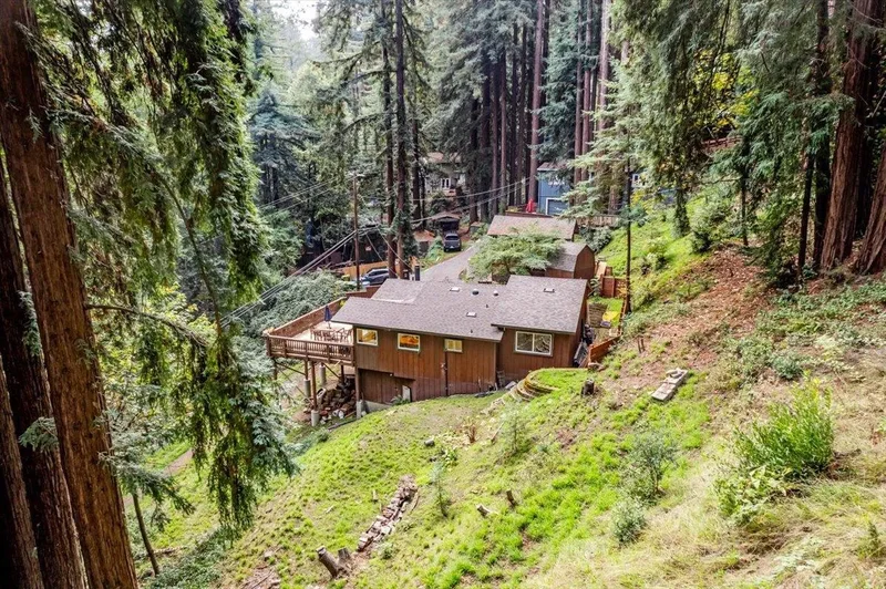 20851 Assiniboine Trail, Los Gatos, California, United States. - Photo 25