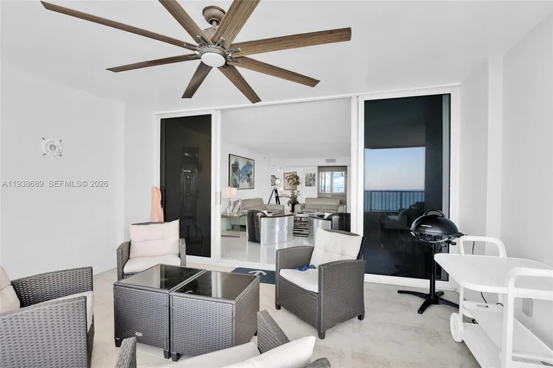 5200 N Ocean Dr 1105, Riviera Beach, Florida, United States. - Photo 18