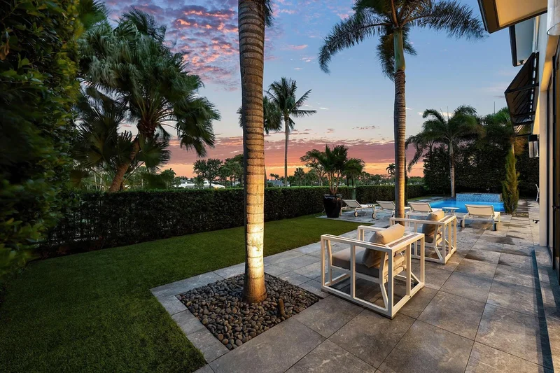 1576 Thatch Palm Drive, Boca Raton, Florida, United States. - Photo 24