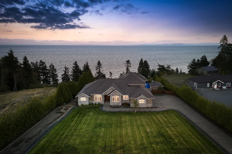 Oceanfront Oasis