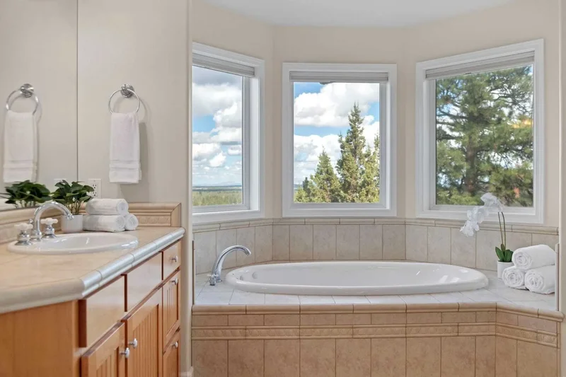 3615 NW Falcon Ridge , Bend, OR 97703, Bend, Oregon, United States. - Photo 48