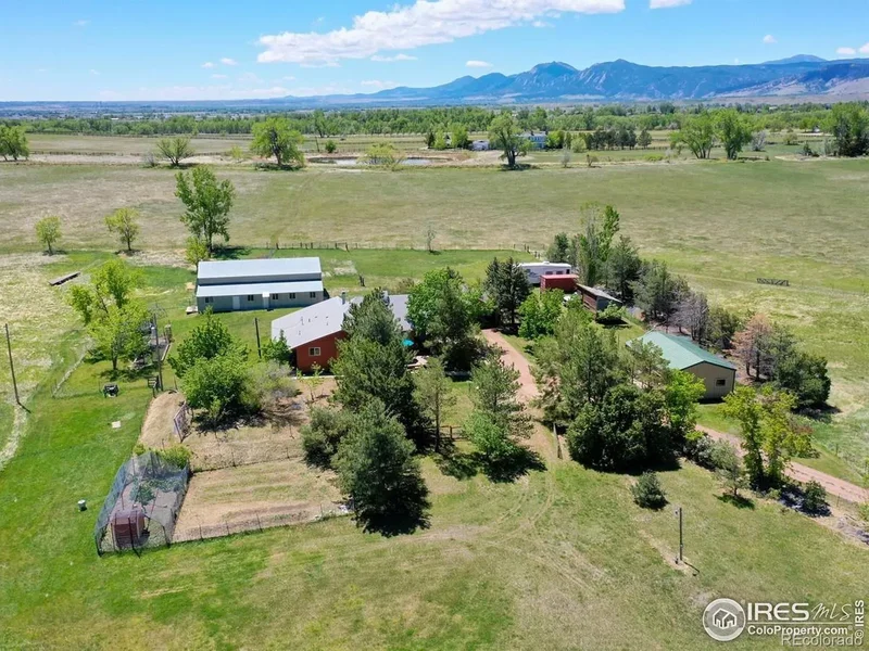 5196 Oxford Road, Longmont, Colorado, United States. - Photo 7