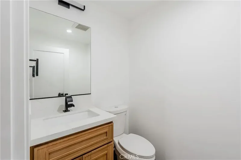 5503 Adenmoor, Lakewood, California, United States. - Photo 5