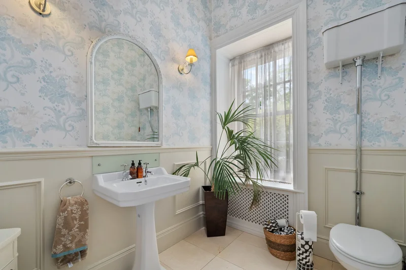 Ravenscourt House Well Road Douglas, Cork, CO T12XDOK, Cork, County Cork, Ireland. - Photo 5