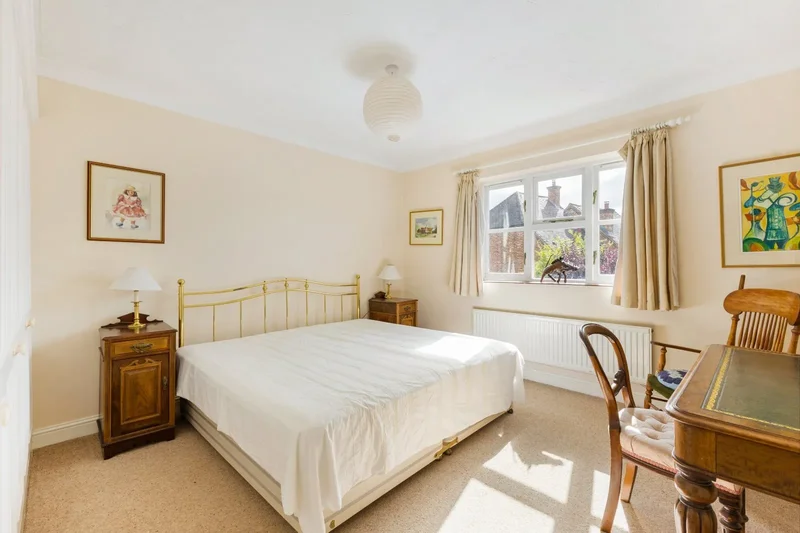 Hitherfield Lane, Harpenden, Hertfordshire, Harpenden, England, United Kingdom. - Photo 14