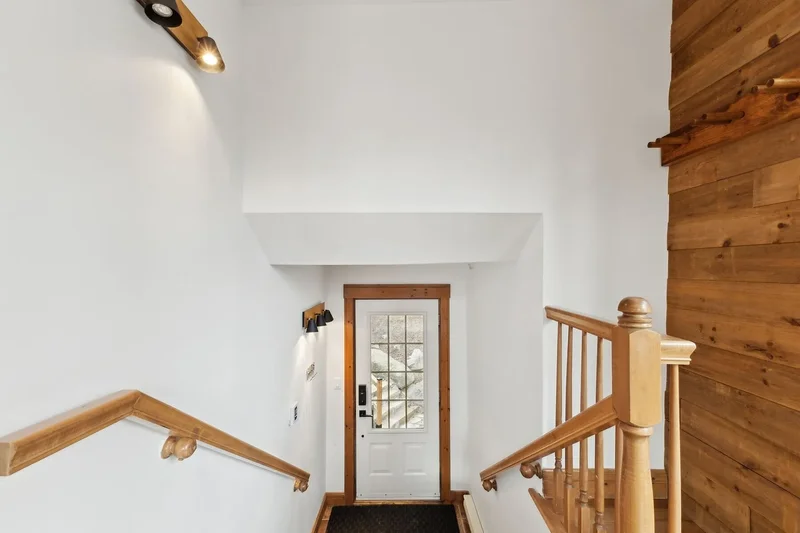 134 Ch. de la Forêt, Apt. 9, Mont-Tremblant, QC J8E3K8, Mont-Tremblant, Quebec, Canada. - Photo 25