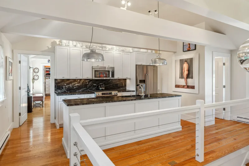 162 Commercial Street , Provincetown, MA 02657, Provincetown, Massachusetts, United States. - Photo 38