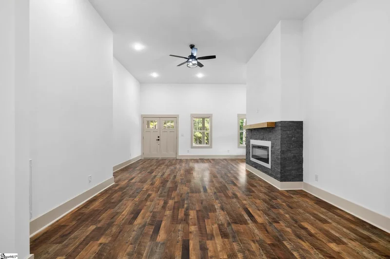 6025 Highway 101 N, Gray Court, SC 29645, Gray Court, South Carolina, United States. - Photo 19