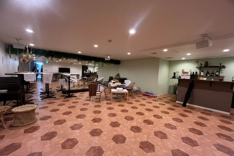 Minato-ku, 13 106-0046, Minato City, Tokyo, Japan. - Photo 11